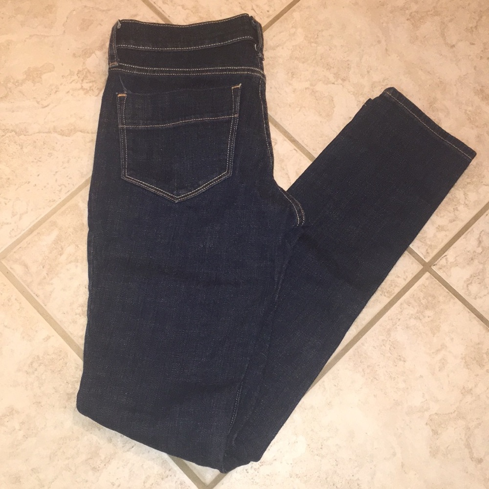 Old Navy Women's "The Sweet Heart" Dark Denim Low Waisted Jeans